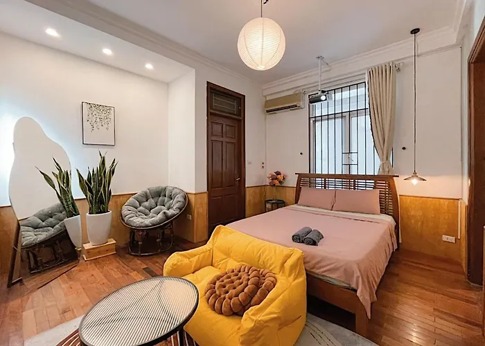 Luli Homestay - 40M Newly Built House, Luxury Location, Quiet Place