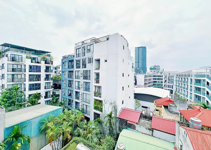 Hanoi Home 4 - Cheap Price 2 Bedroom Apartment Near West Lake
